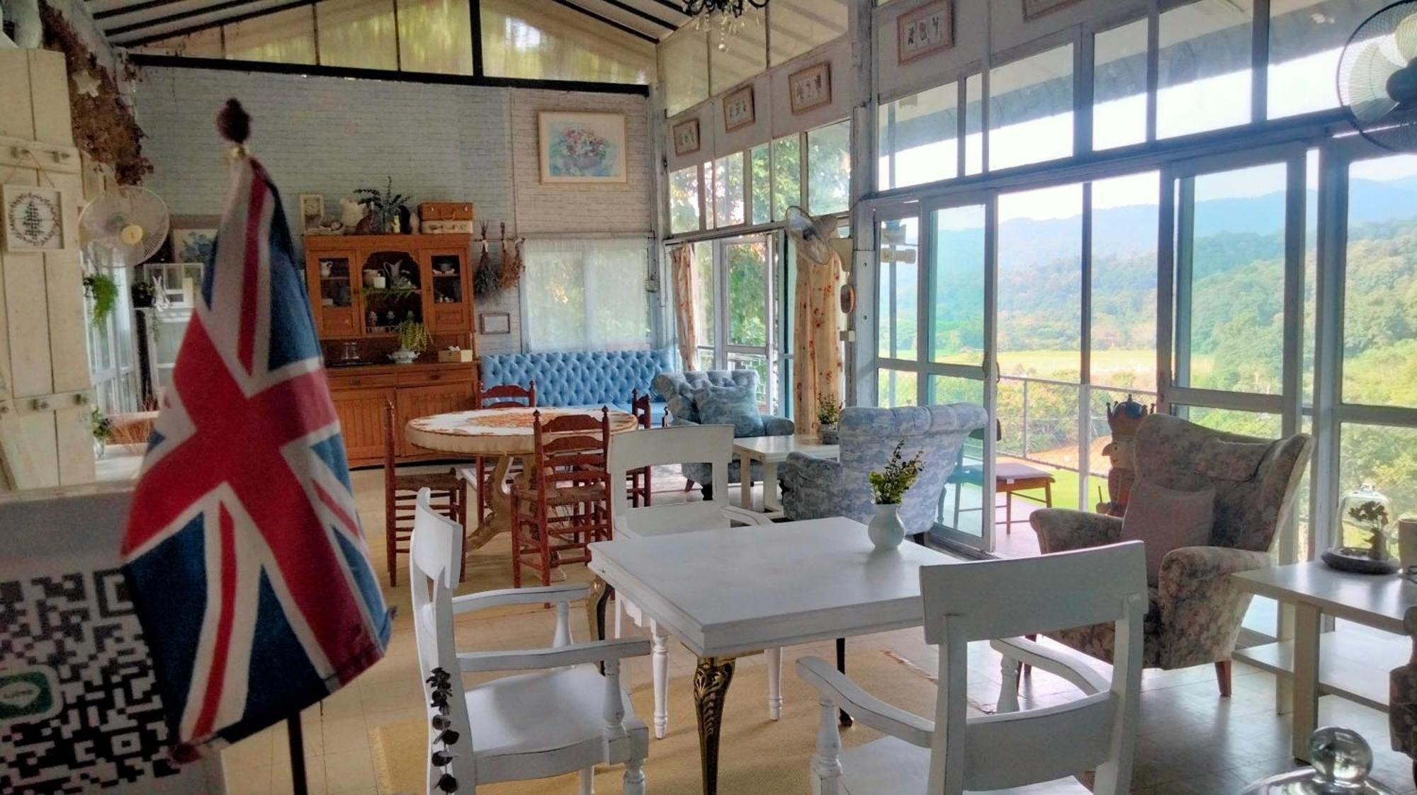 Balmy Hideout Cafe & Homestay Ban Huai Kaeo Bagian luar foto