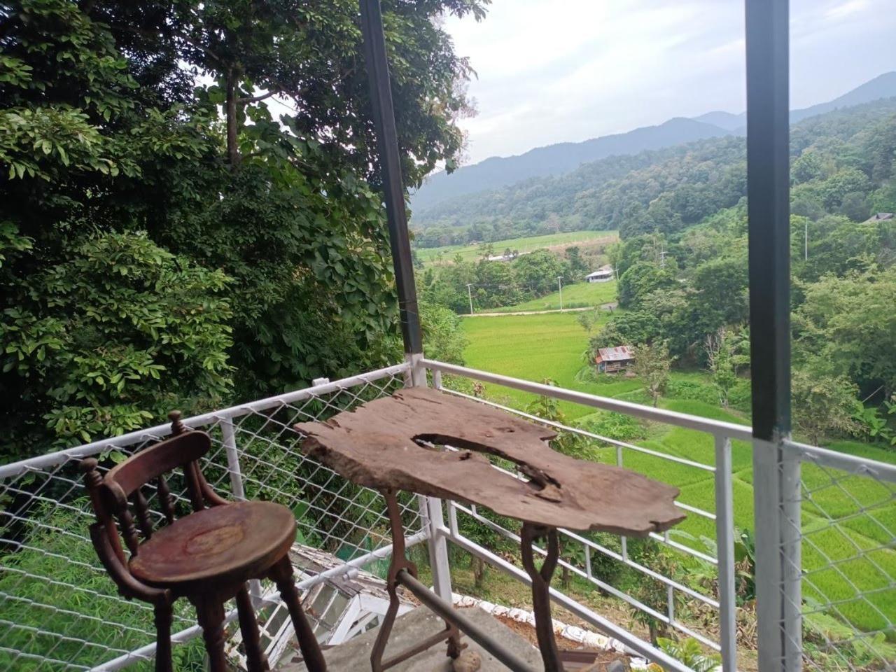 Balmy Hideout Cafe & Homestay Ban Huai Kaeo Bagian luar foto